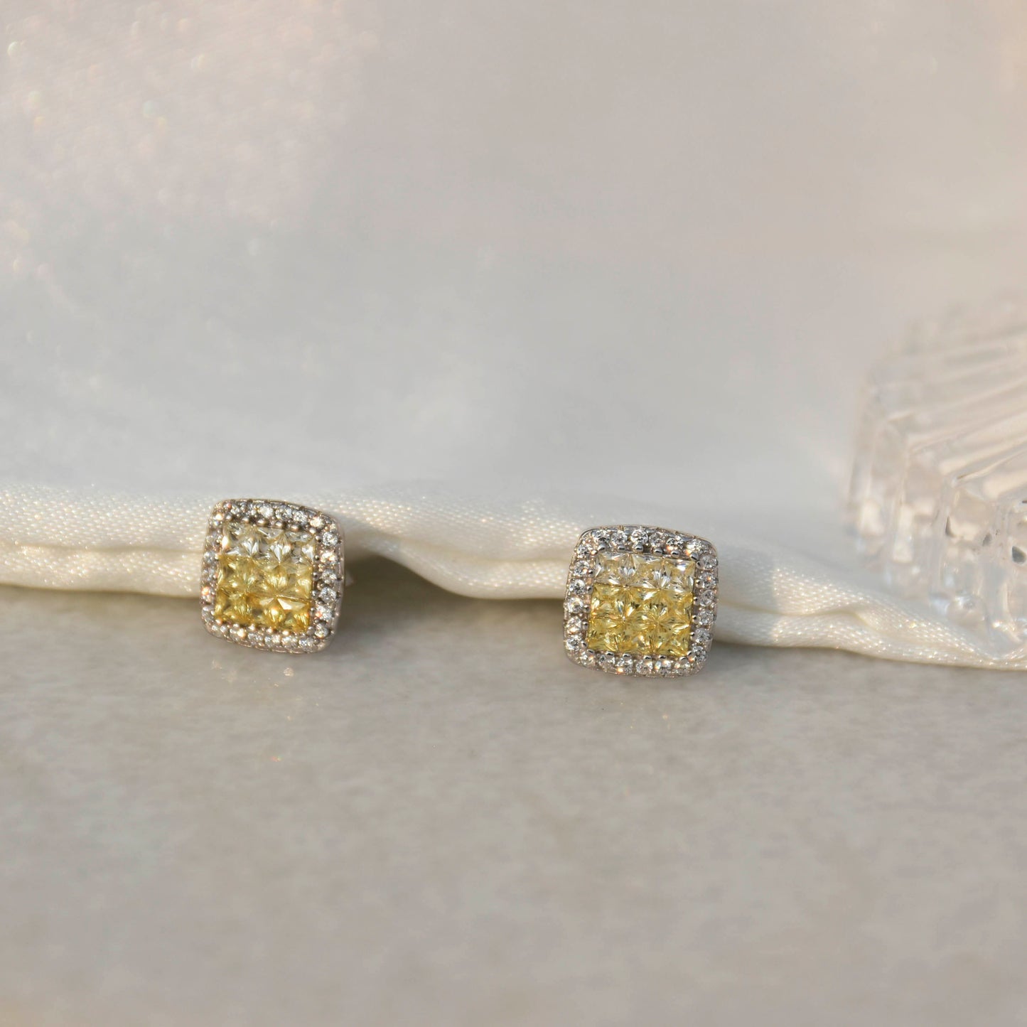 GOLDEN GLOW PENDANT SET