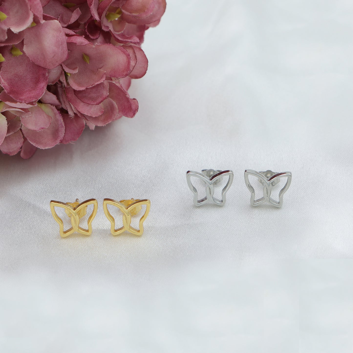 MINIMAL BUTTERFLY BUNCH EARRINGS