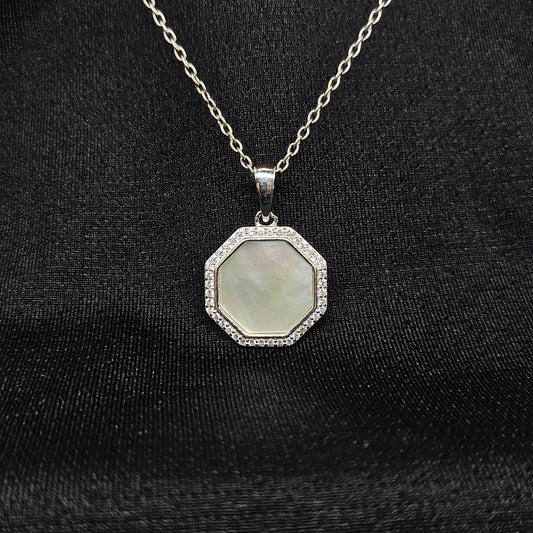 AIRY AURA PENDANT SET