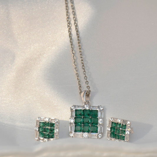 VERDANT VOGUE PENDANT SET