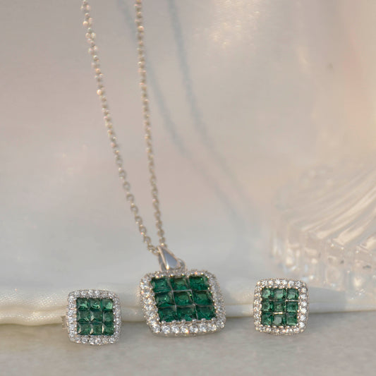 GREEN GLOW UP PENDANT SET