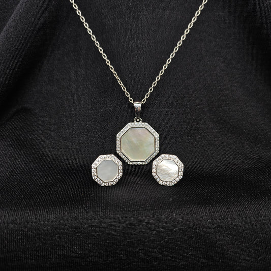 AIRY AURA PENDANT SET